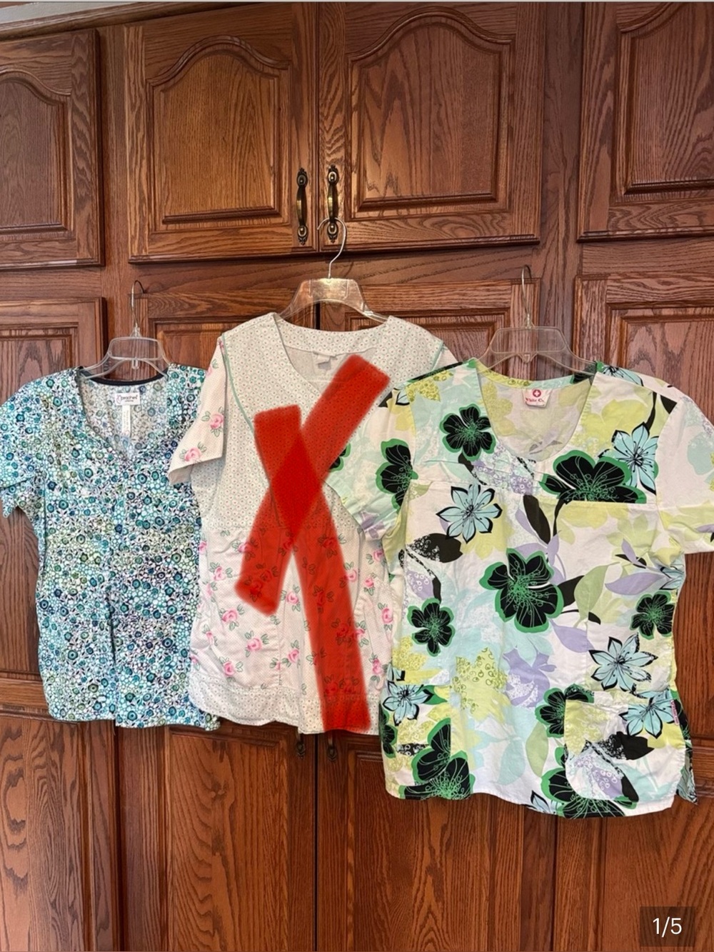 Short-Sleeve Floral and Patterned scrub tops lot of 2